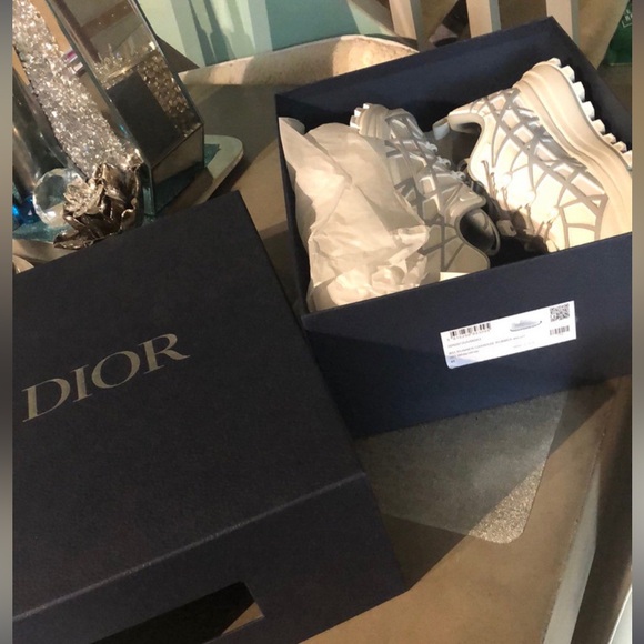 Brand new size 43 limited edition Dior runners - Picture 2 of 8